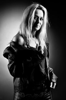 Joan In Leather 04